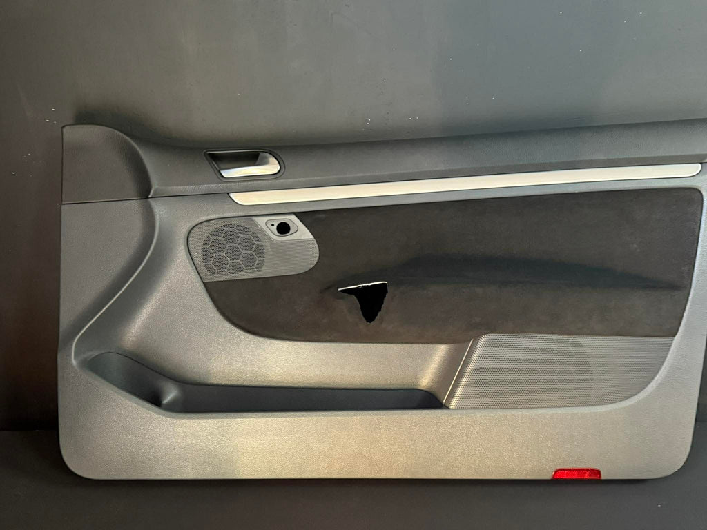 Komplet boczków drzwi Vw golf 5 (3 drzwi) alcantara