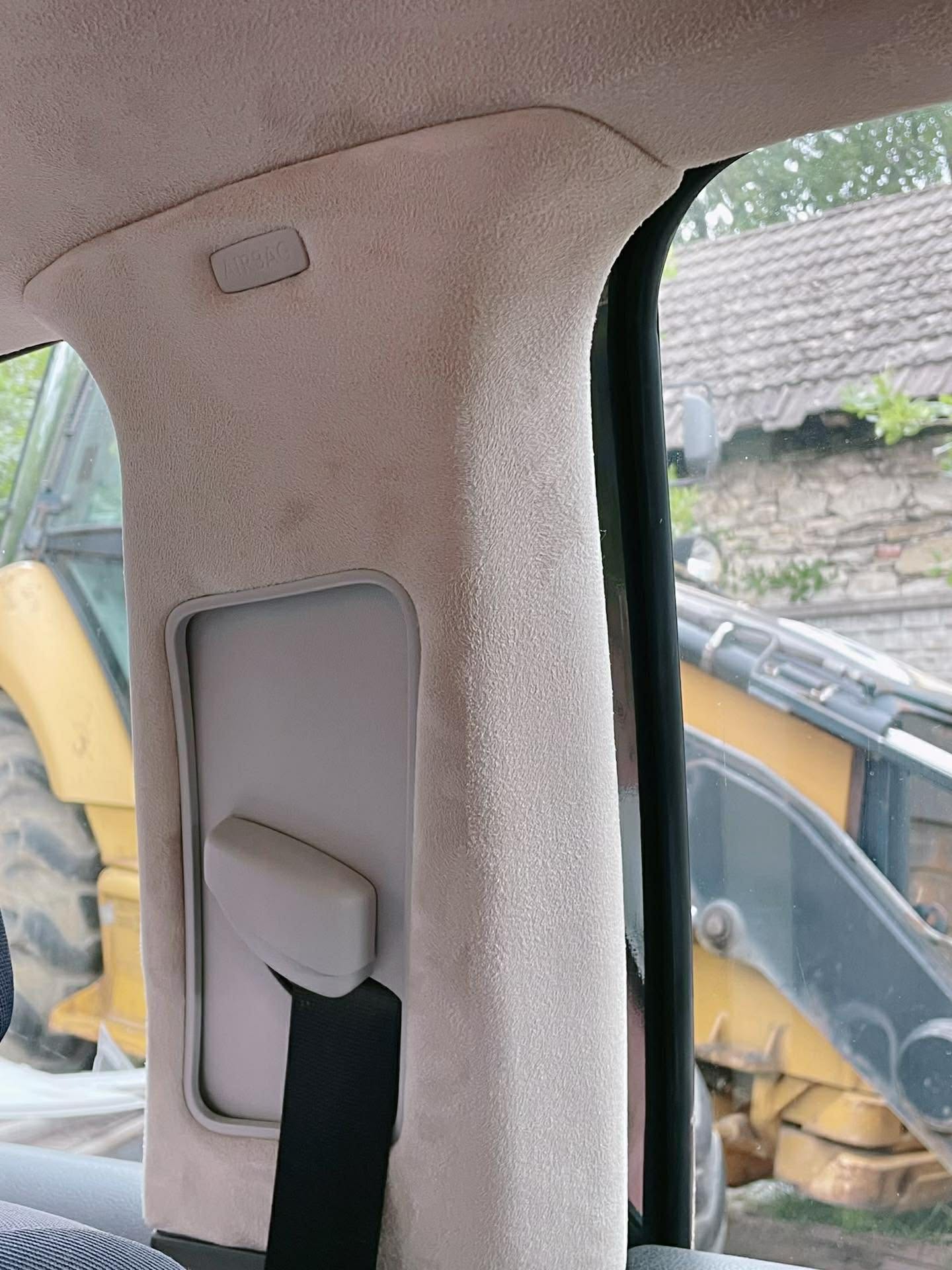 Podsufitka Vw golf 5 jasna alcantara