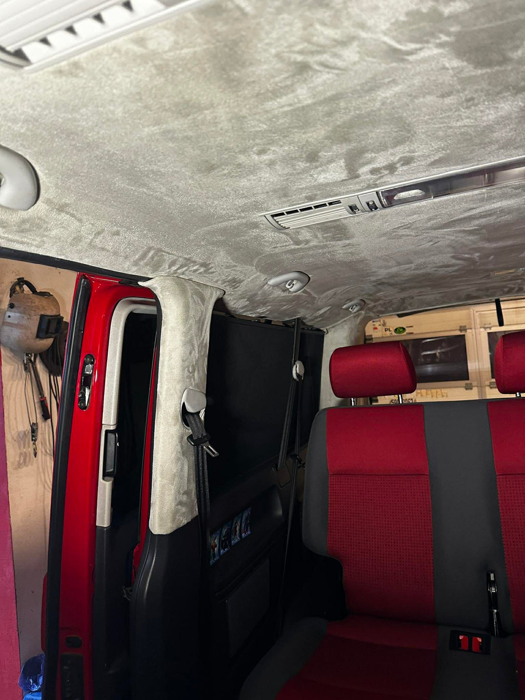 Kompletna podsufitka Vw multivan long jasna alcantara