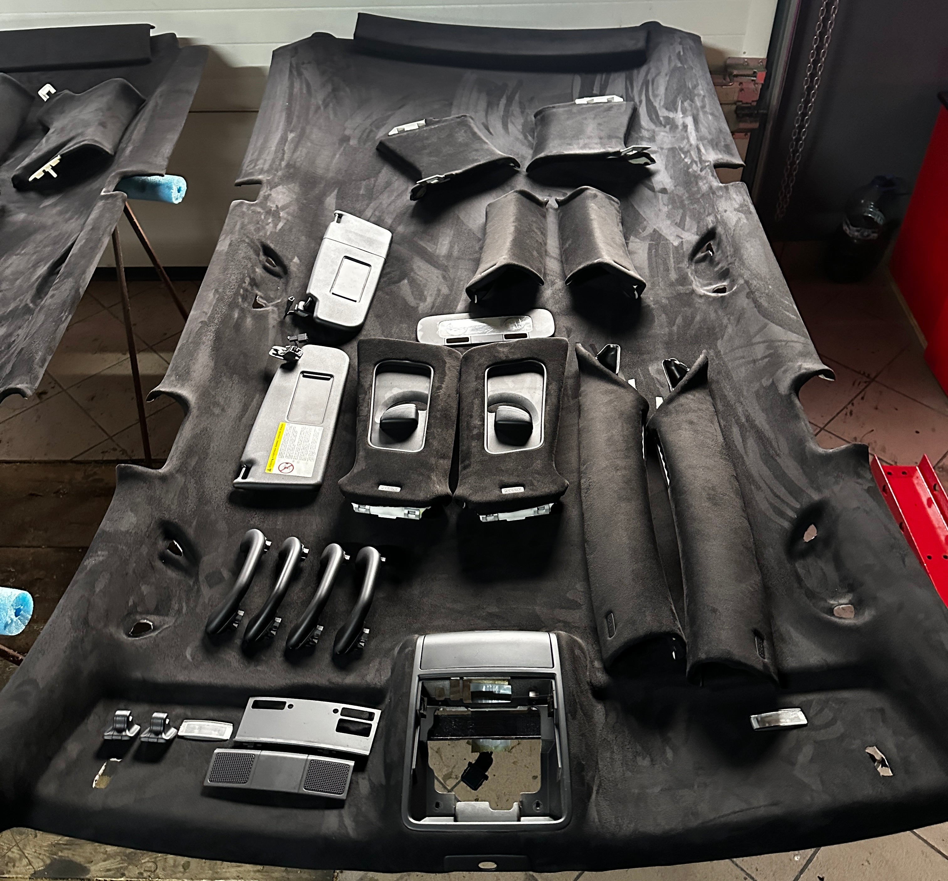 Kompletny zestaw podsufitki Passat b7 kombi alcantara