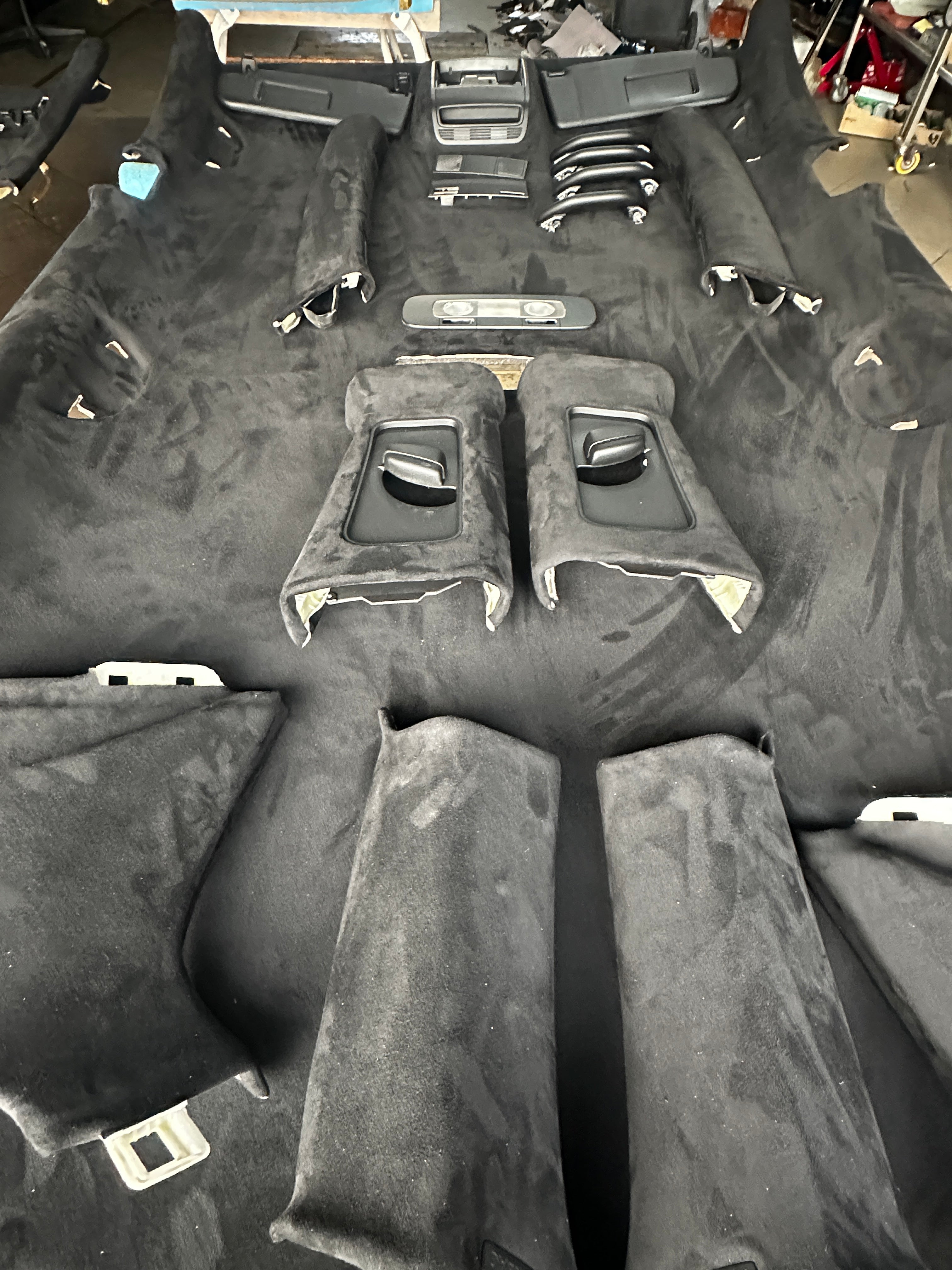 Kompletny zestaw podsufitki Passat b7 kombi alcantara